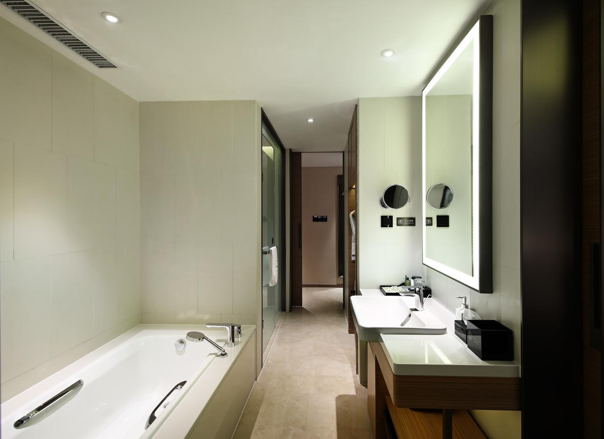 Hampton By Hilton Qujin Hotel Qujing Bagian luar foto